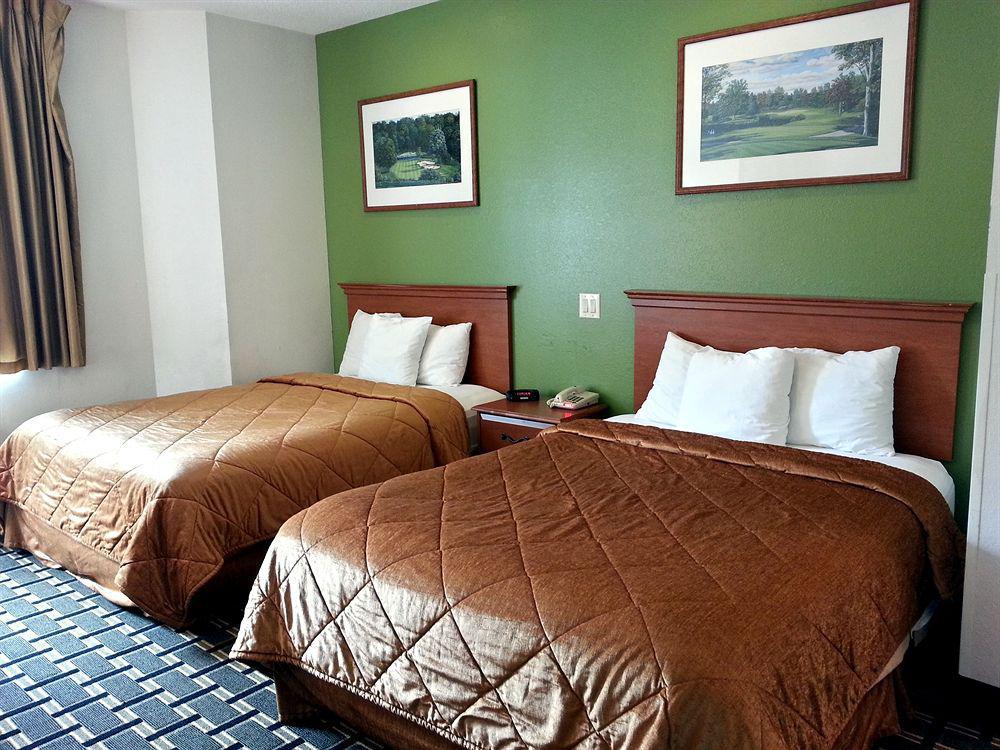 Econo Lodge Inn & Suites Peoria Illinois Exterior foto